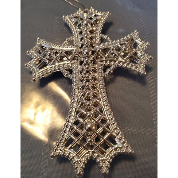 Elegant Cross Silver Ornament Window Hangar - Picture 2 of 4